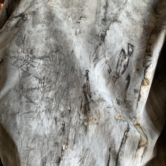 Upcycled shirt- ecodyed and rusted - Picture 5 of 5